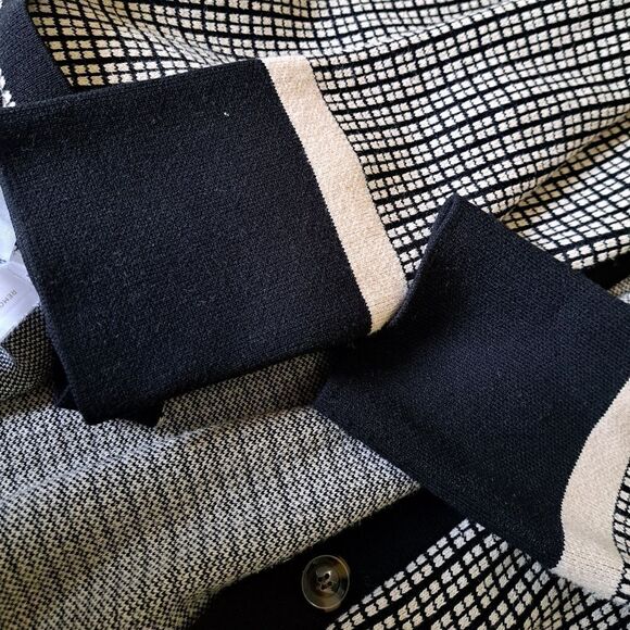 Ann Taylor - Picture 8 of 11